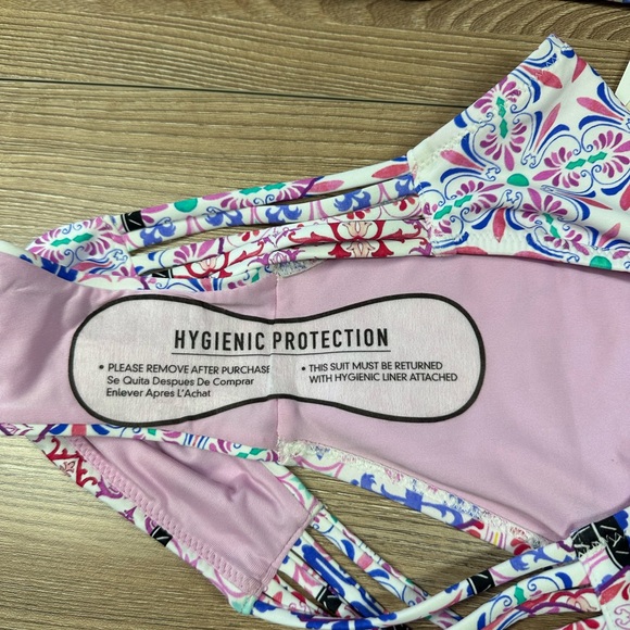 nanette lepore Turkish tile bandeau bikini set Size 8 NWT - Picture 4 of 10